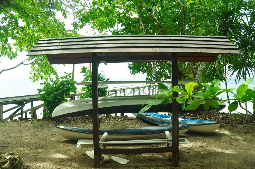 Raja Ampat Dive Resort Tapokreng Exterior photo