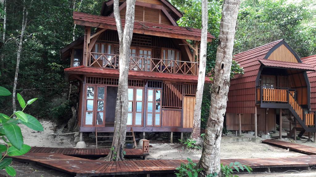 Raja Ampat Dive Resort Tapokreng Exterior photo