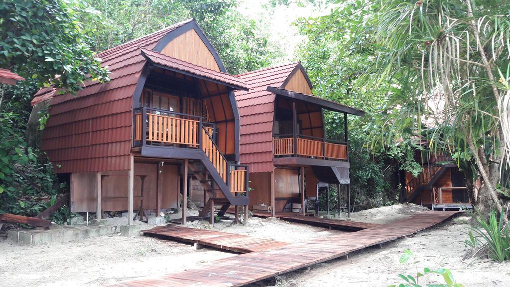 Raja Ampat Dive Resort Tapokreng Exterior photo