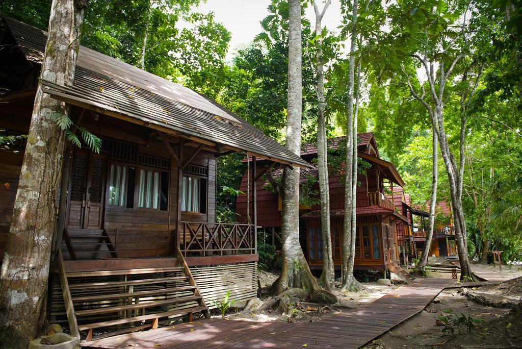Raja Ampat Dive Resort Tapokreng Exterior photo